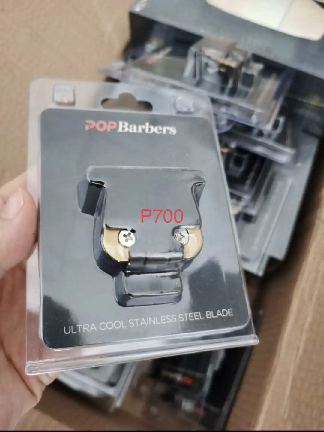 Профессиональная машинка для стрижки волос POP BARBERS P700