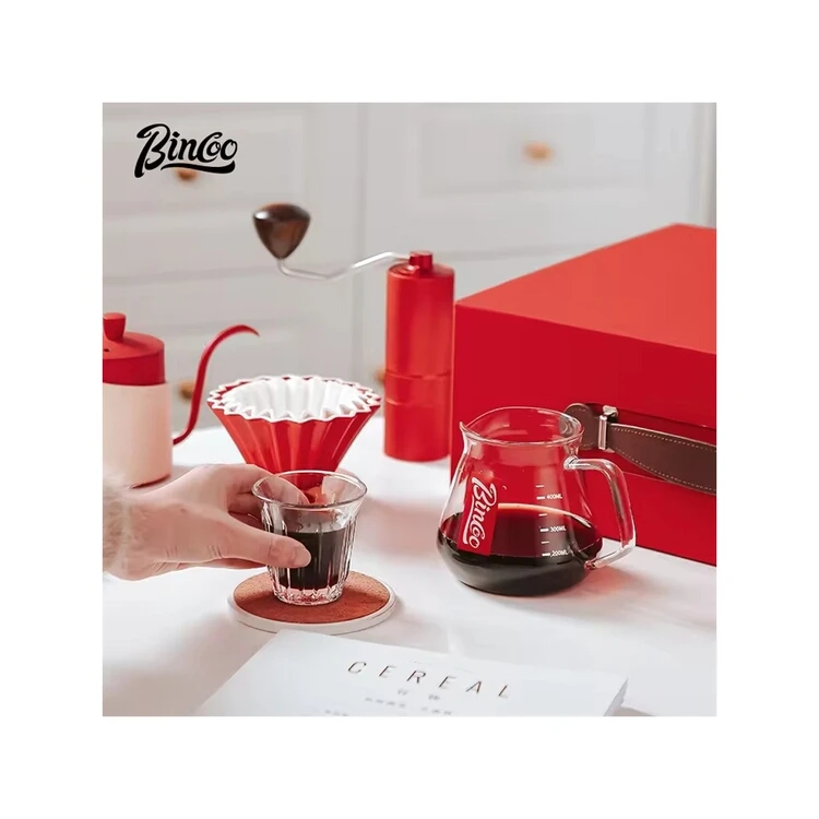 Hot item high quality 4 in 1 Coffee Maker Set Advanced Manual Brewing Coffee Set pour Coffee Maker Gift Set