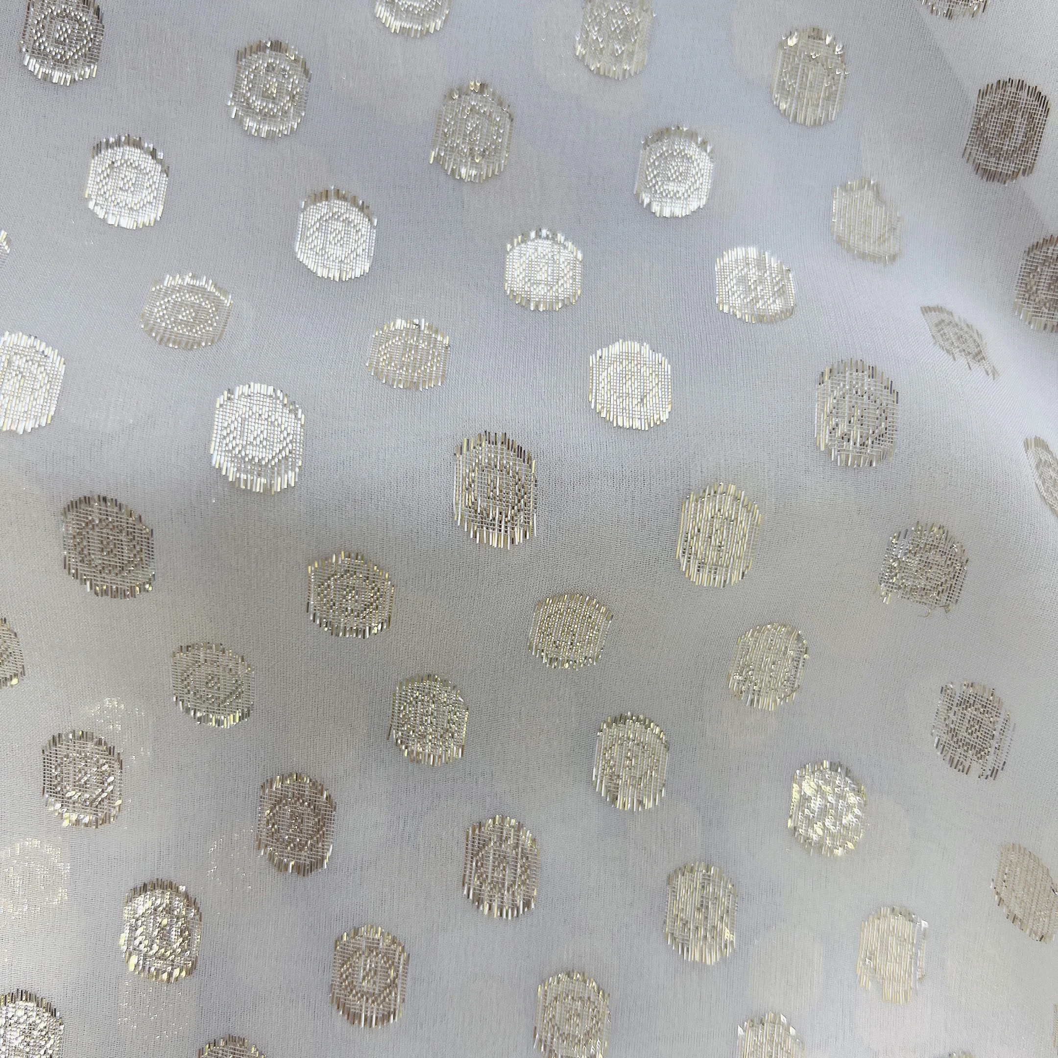 Wholesale 10.5MM Gauze Jacquard Silk Metallic Fabric For Women Dress