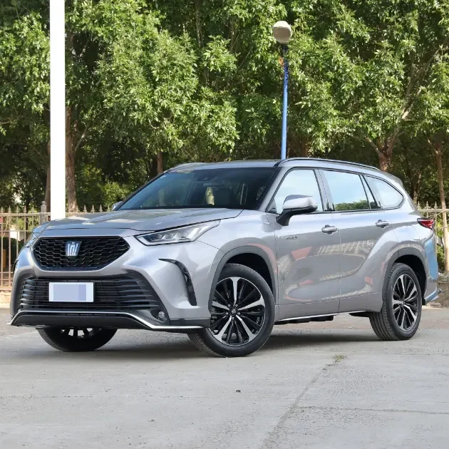 Хорошее состояние Лидер продаж бренд Toyota Crown Kluger оптовая продажа 80% нового 2022 FAW 2 0 T fun версия подержанных автомобилей