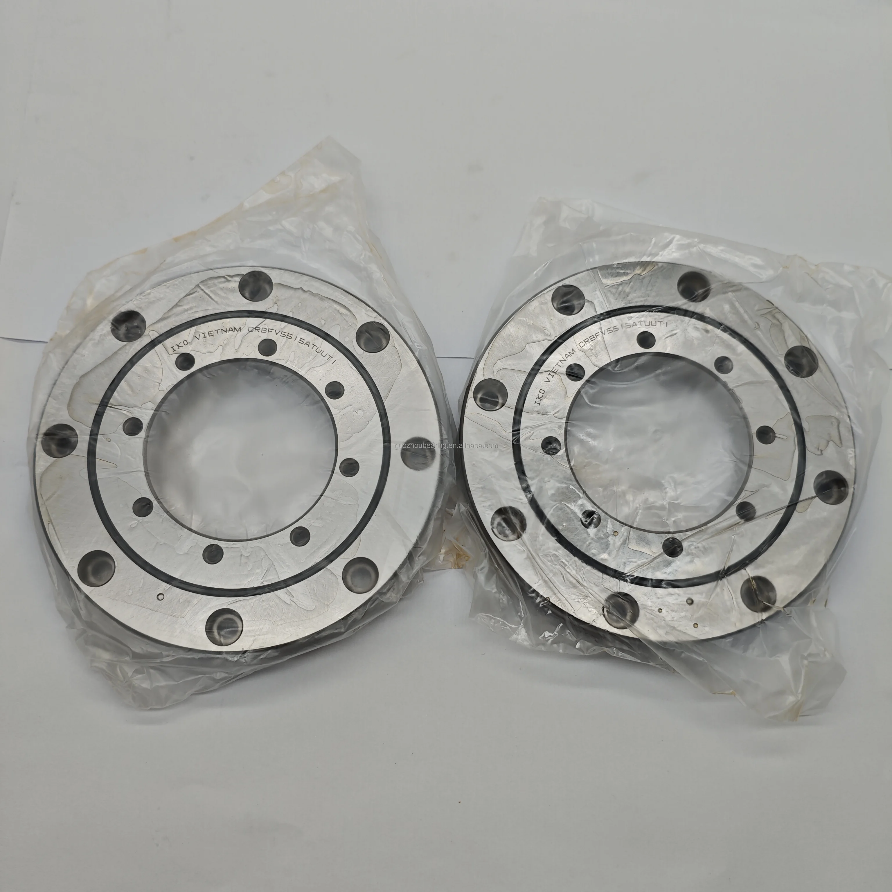 Original IKO Cross Roller Bearing CRBF8022A CRBF8022AD CRBF8022AUU CRBF8022ADUU