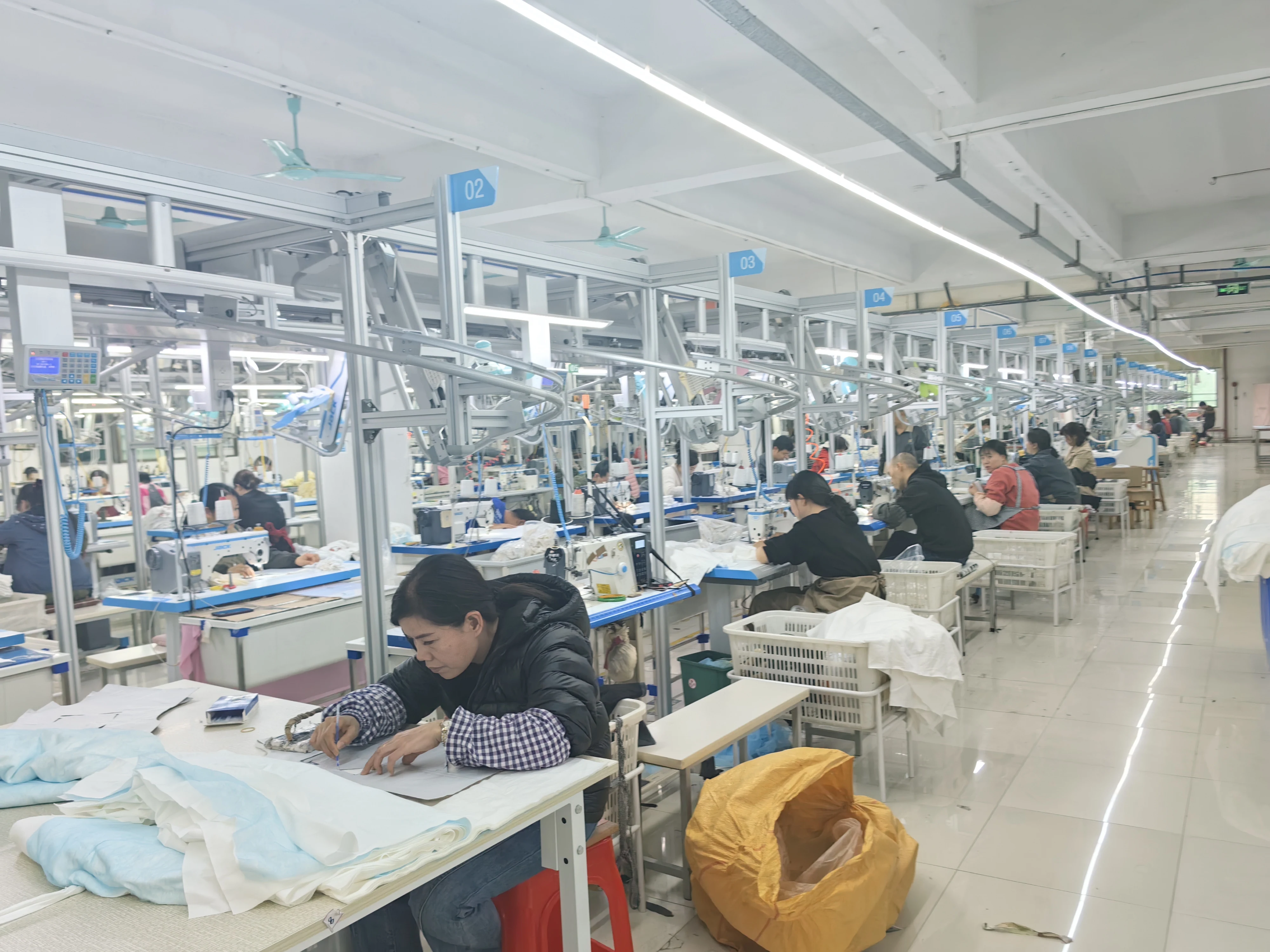 Verified Suppliers High Quality Garment Factory  Wholesale Supplier Apparel Custom Clothing Manufacturer With Your Brand Logo