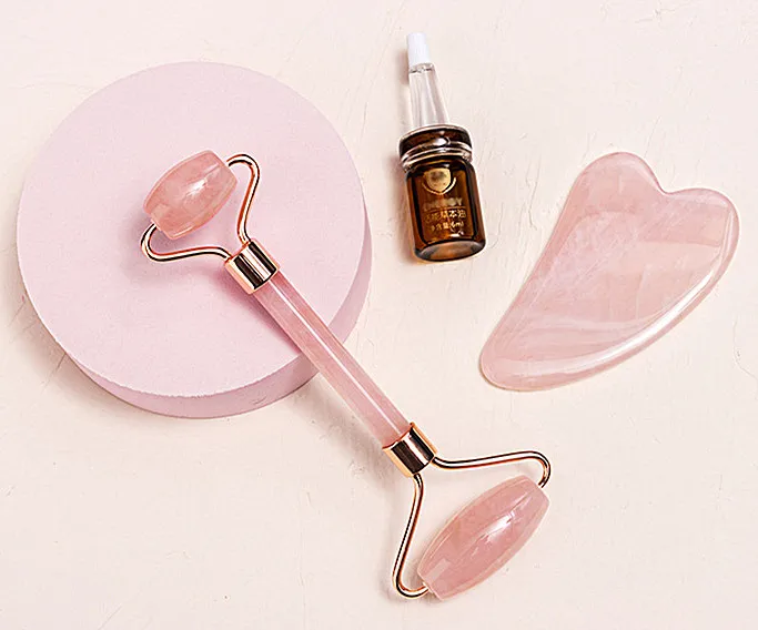 Jade Roller Gua Sha Face Roller Facial Beauty Roller Skin Care Tools Rose Quartz Massager Relaxing Fine Lines and Wrinkles