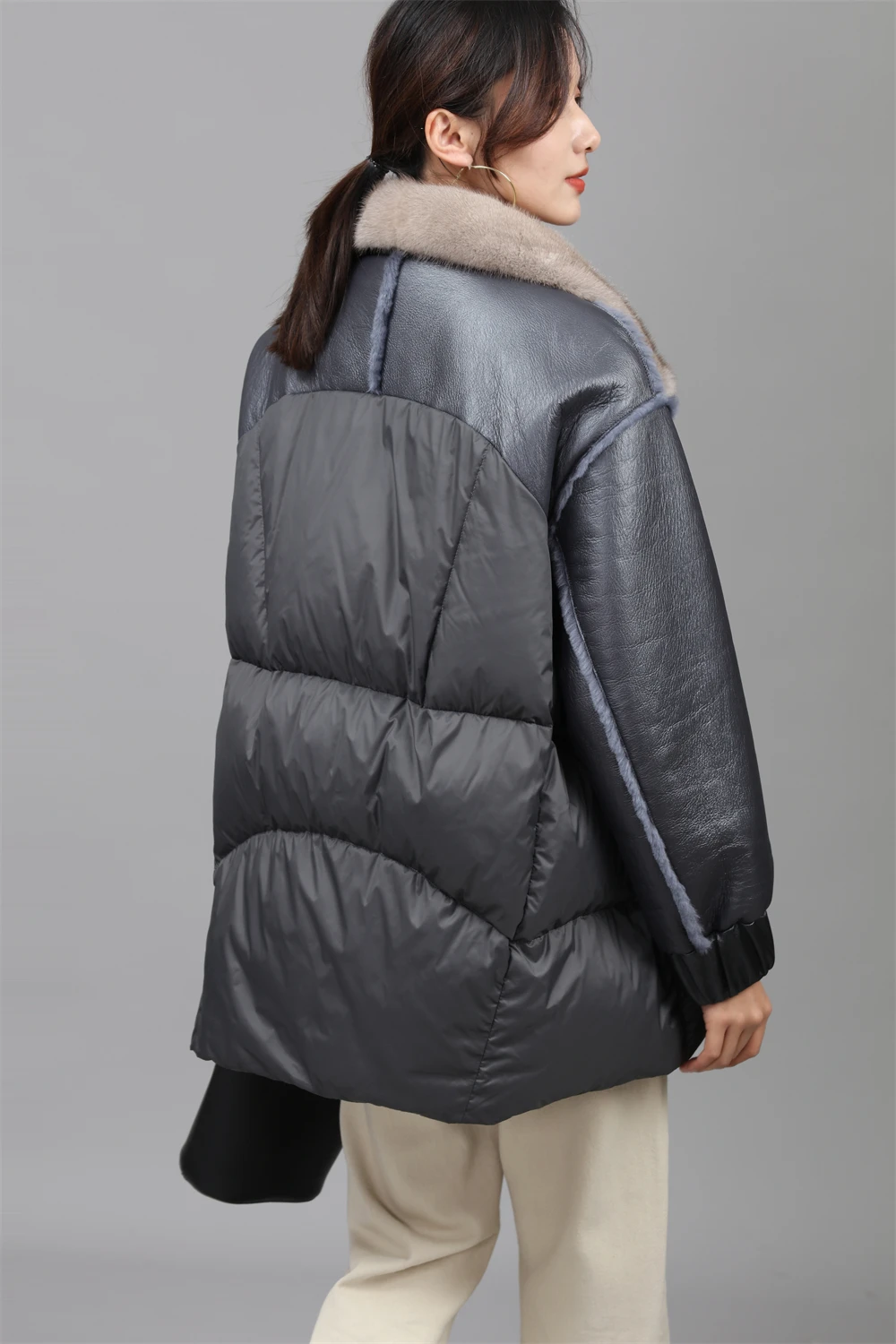 customized OEM ODM style  Winter Lady Long sheep skin Jacket mink fur Collar  down parka real Sheep fur  coat for  Women