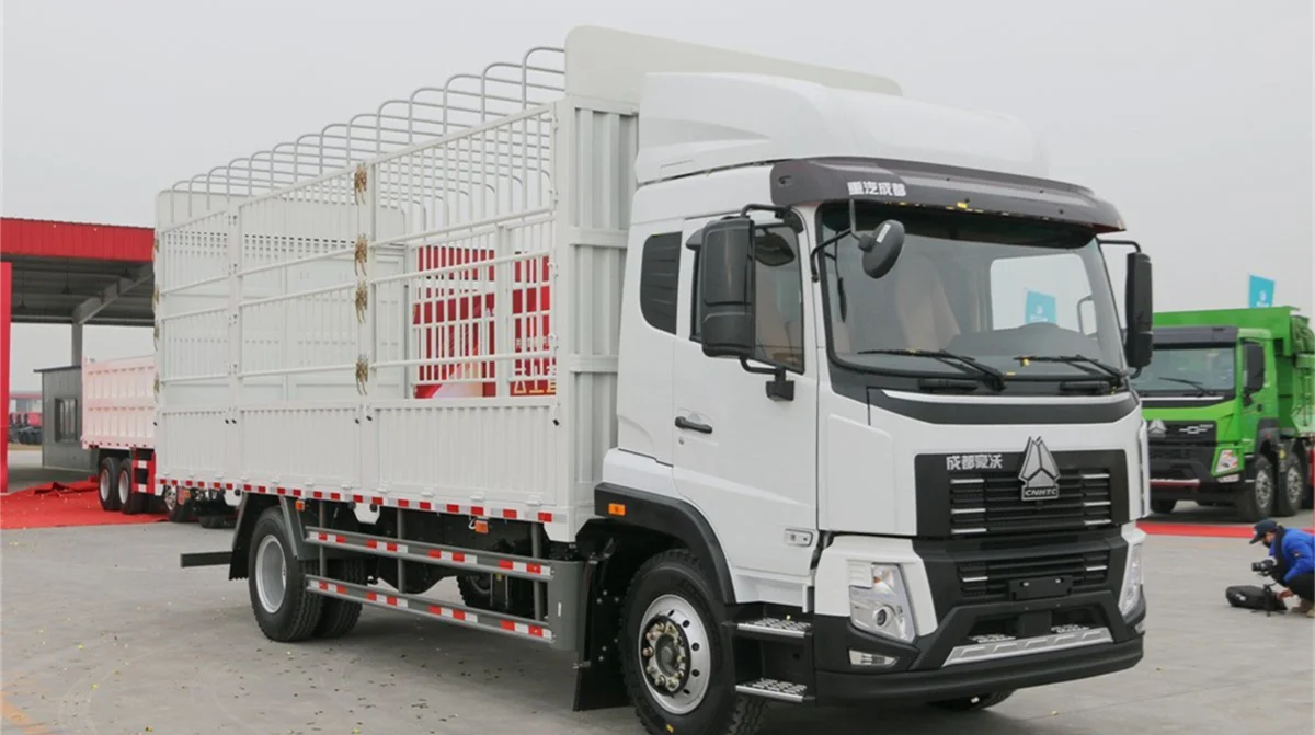 Грузовики Sino б/у 220Hp 10 тонн 4*2 Lhd дизельный ящик грузовик забор грузовой автомобиль для продажи