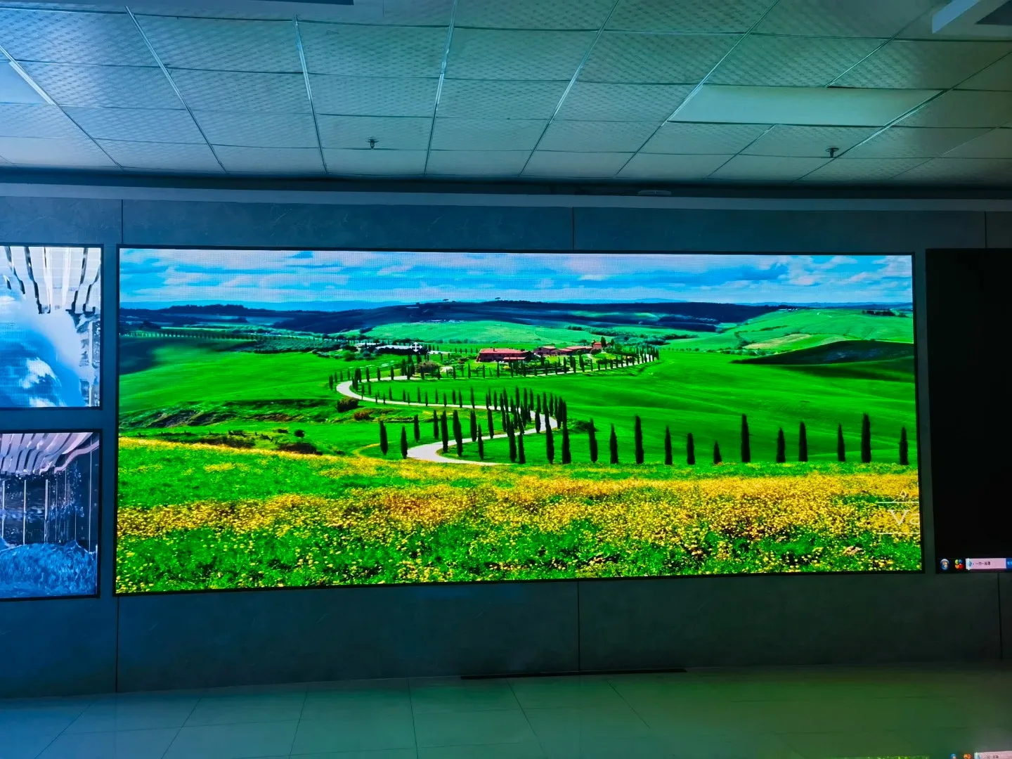 Пользовательские коммерческие Крытый P 2 5 светодиодный дисплей видео