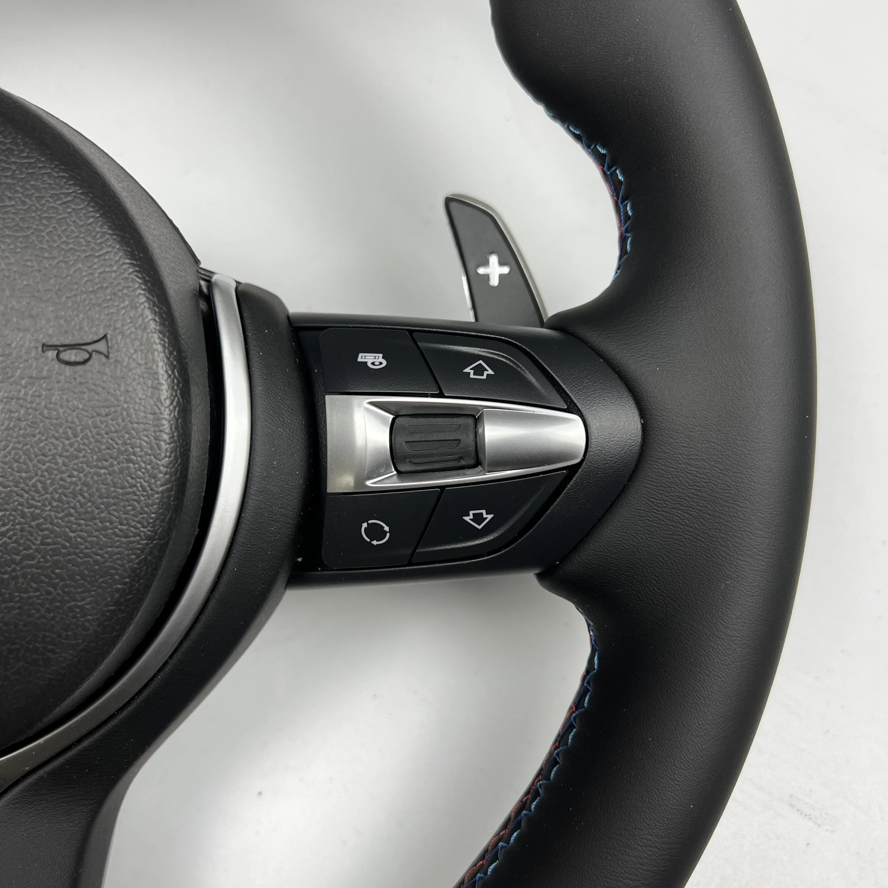 Кожаное Рулевое колесо для BMW F10 F30 F32 F07 F01 F02 F22 F87 F12 F06 F35 F80 F36 F18
