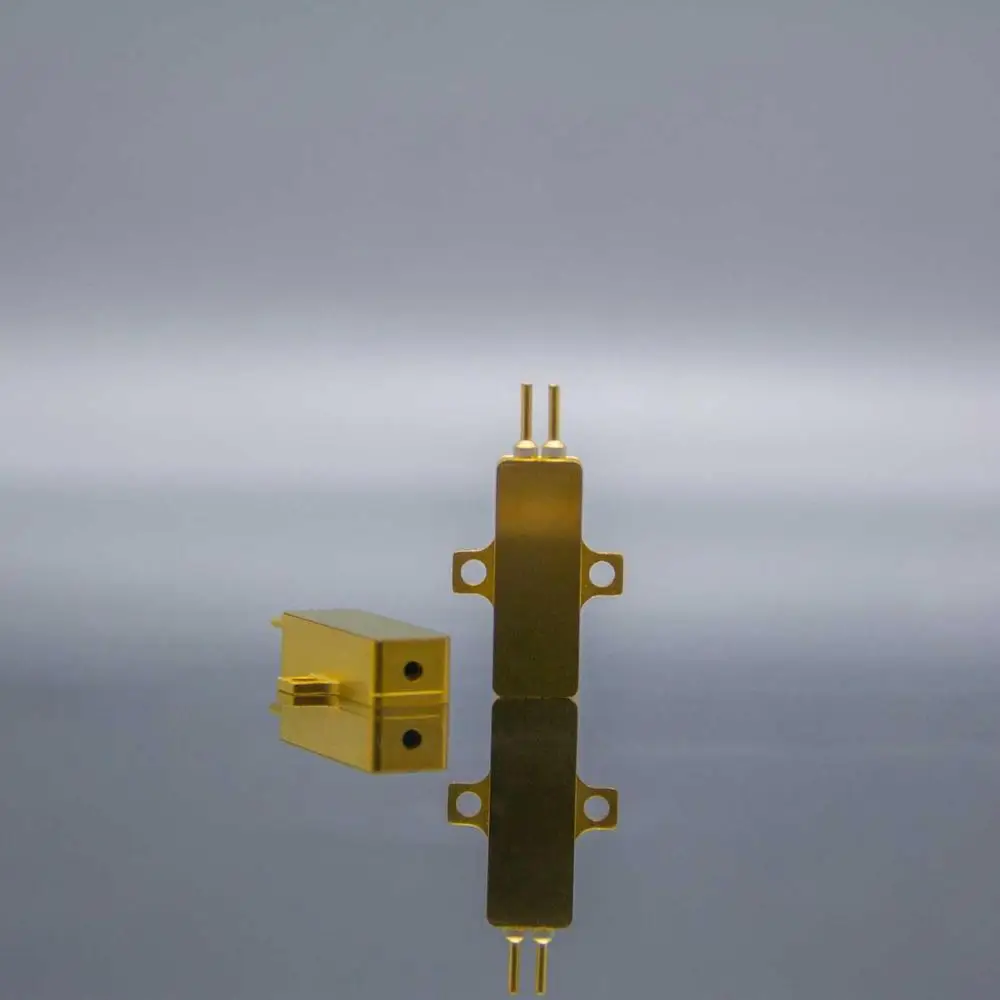 1535nm Er GLASS eye safe laser transmitter