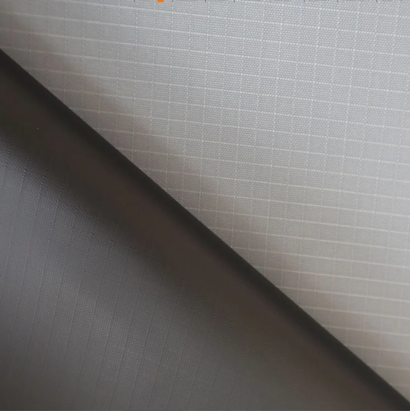 200D 0.4cm ripstop Waterproof FDY ripstop PVC PU black coated 100% polyester oxford blackout fabric for tents awning rain coat