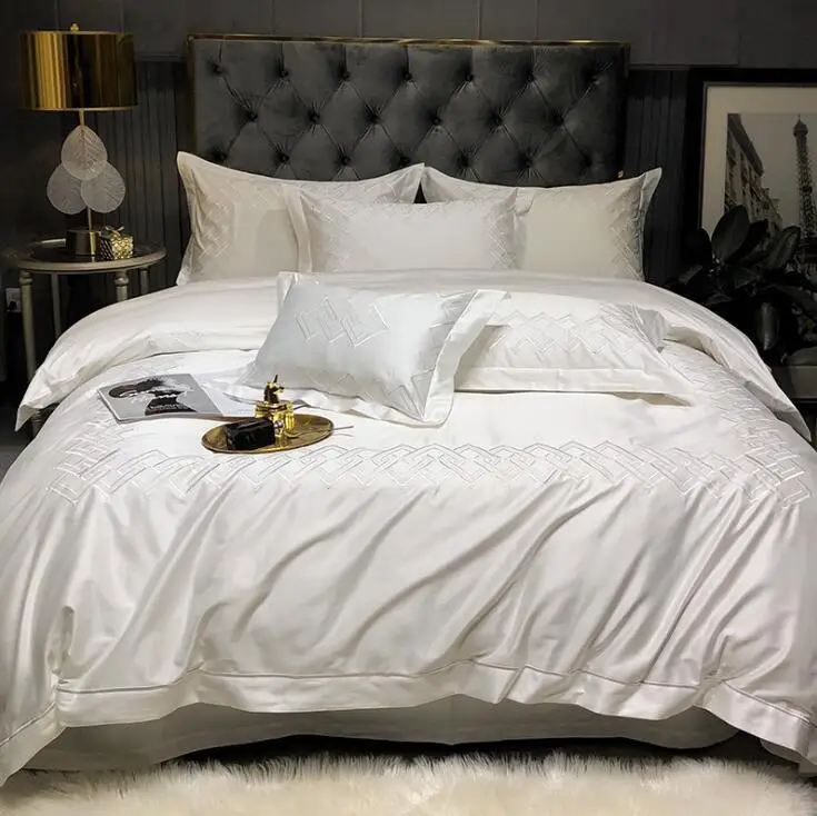 Luxury Pima Cotton 4 Piece Simple Embroidered Golden Color Duvet Cover Set Bed Sheet for Home Hotel