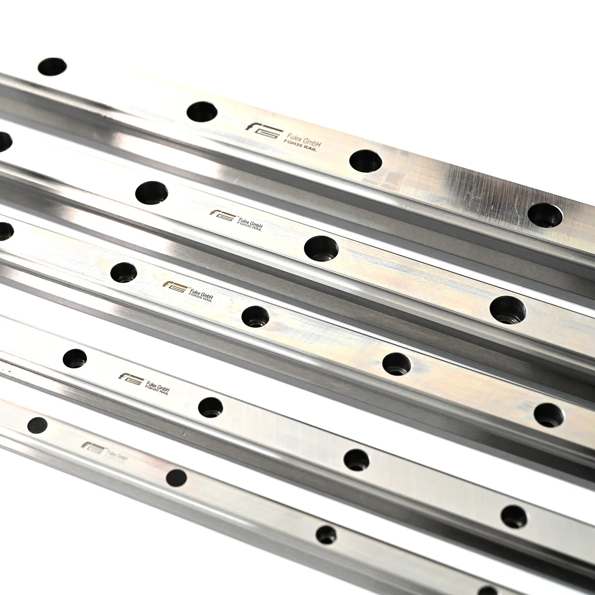 FGHR15R2400C может заменить линейную направляющую HIWIN с сильной взаимозаменяемостью и высокой стоимостью