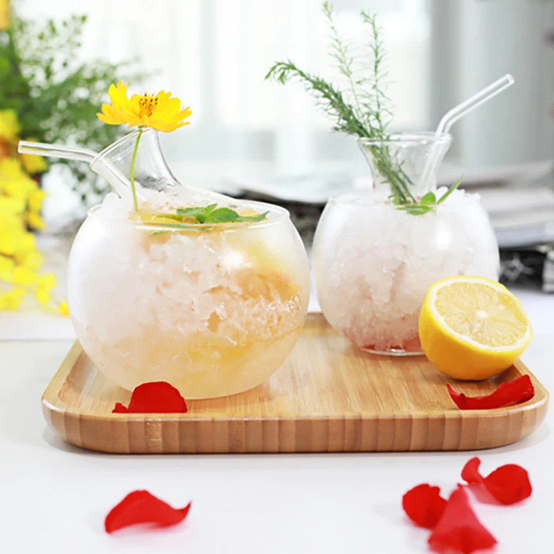 Factory price  glass juice  transparent glass cup simple cocktail with straw dry ice tableware
