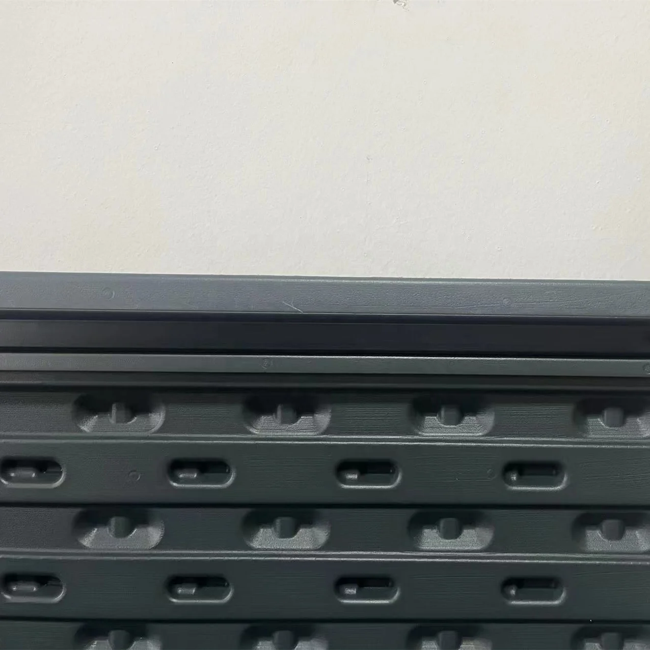 Double-Wall Resin Heavy-Duty Outdoor Storage Deck Box 150 Gallon