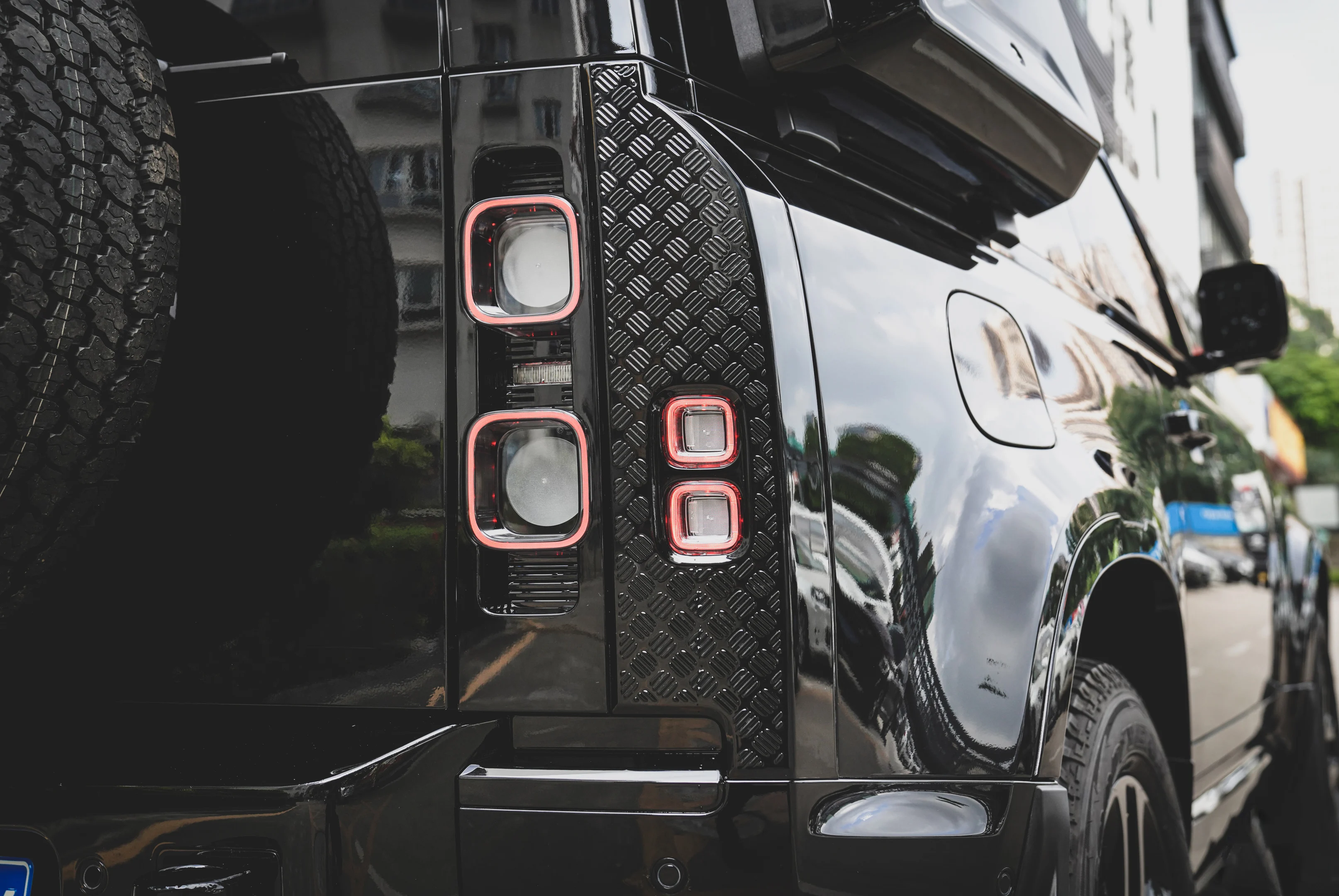 Exterior Accessories Tail Light DEF4X4 High Quality Car LED Smoke Tail Lamp For Land Rover Defender 110