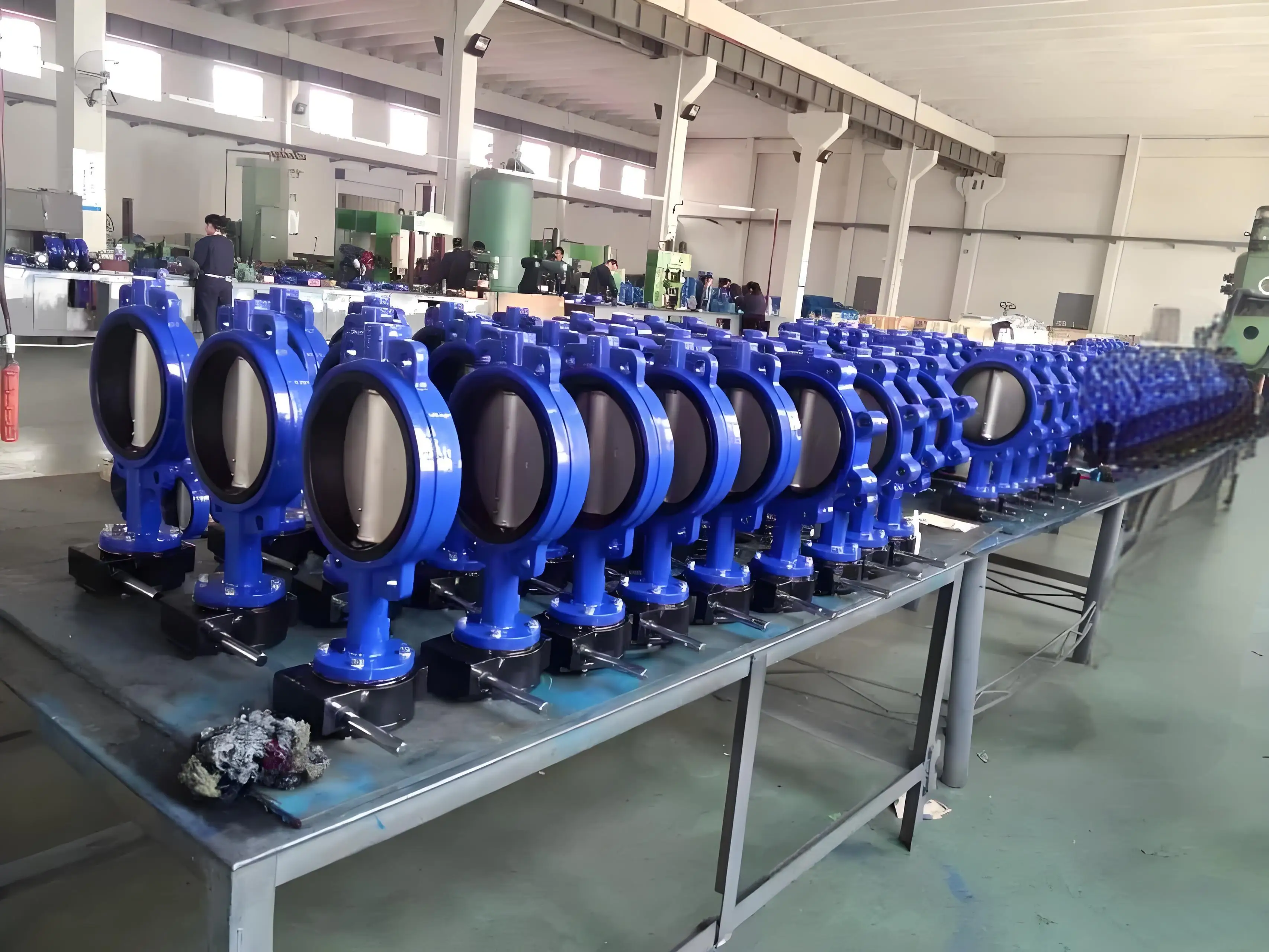 CE/ISO/DIN/ANSI высокая температура PN16 DN60/100/500 Червячная Шестерня типа PTFE Центровой уплотнительный Дроссельный клапан для нефтяного газа