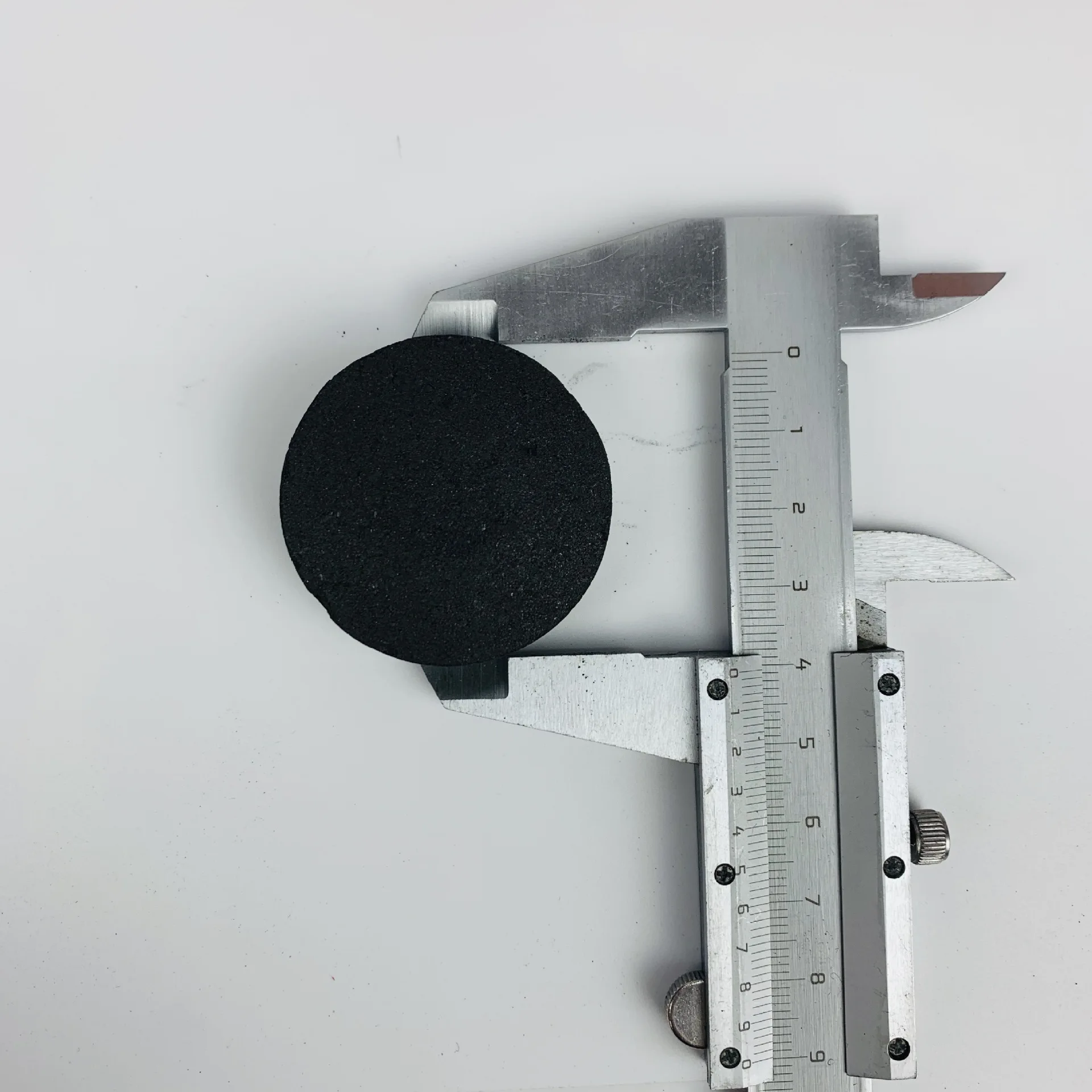 33mm 35mm 38mm 40mm 50mm Custom Packaging Box Size Product Labels coconut round  charcoal for shisha