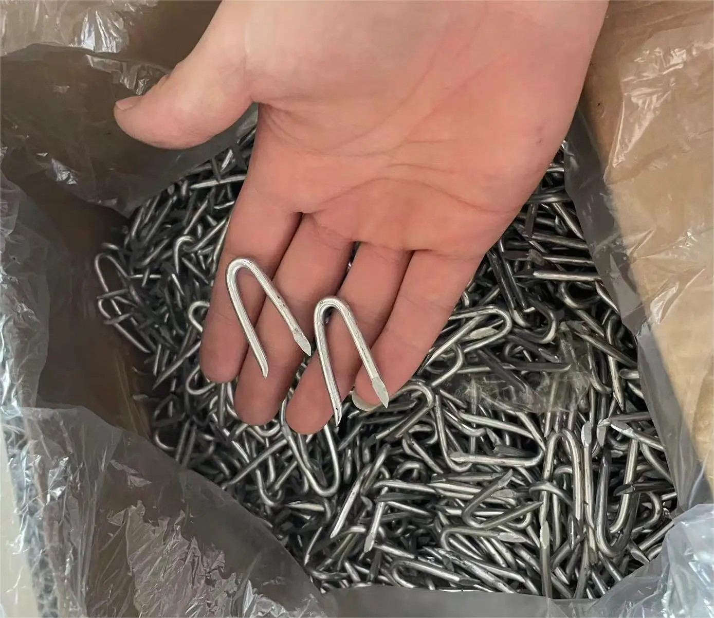 High quality Garden fabric Stakes Galvanized Landscape Staples u shape sod staples for sale