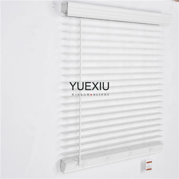 Hot Sale Manual Cordless Blind Wood Faux Blackout Shutter Venetian Blinds With High Quality