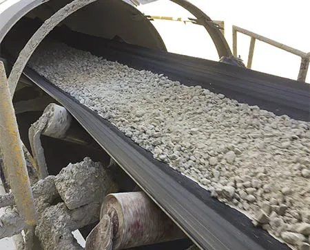 Energy saving belt conveyor for bulk material handling system