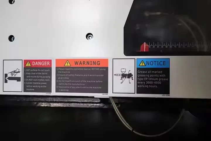 120 Ton Injection Machine Polypropylene Plastic Injection Molding Machine Electric Socket Injection Machine