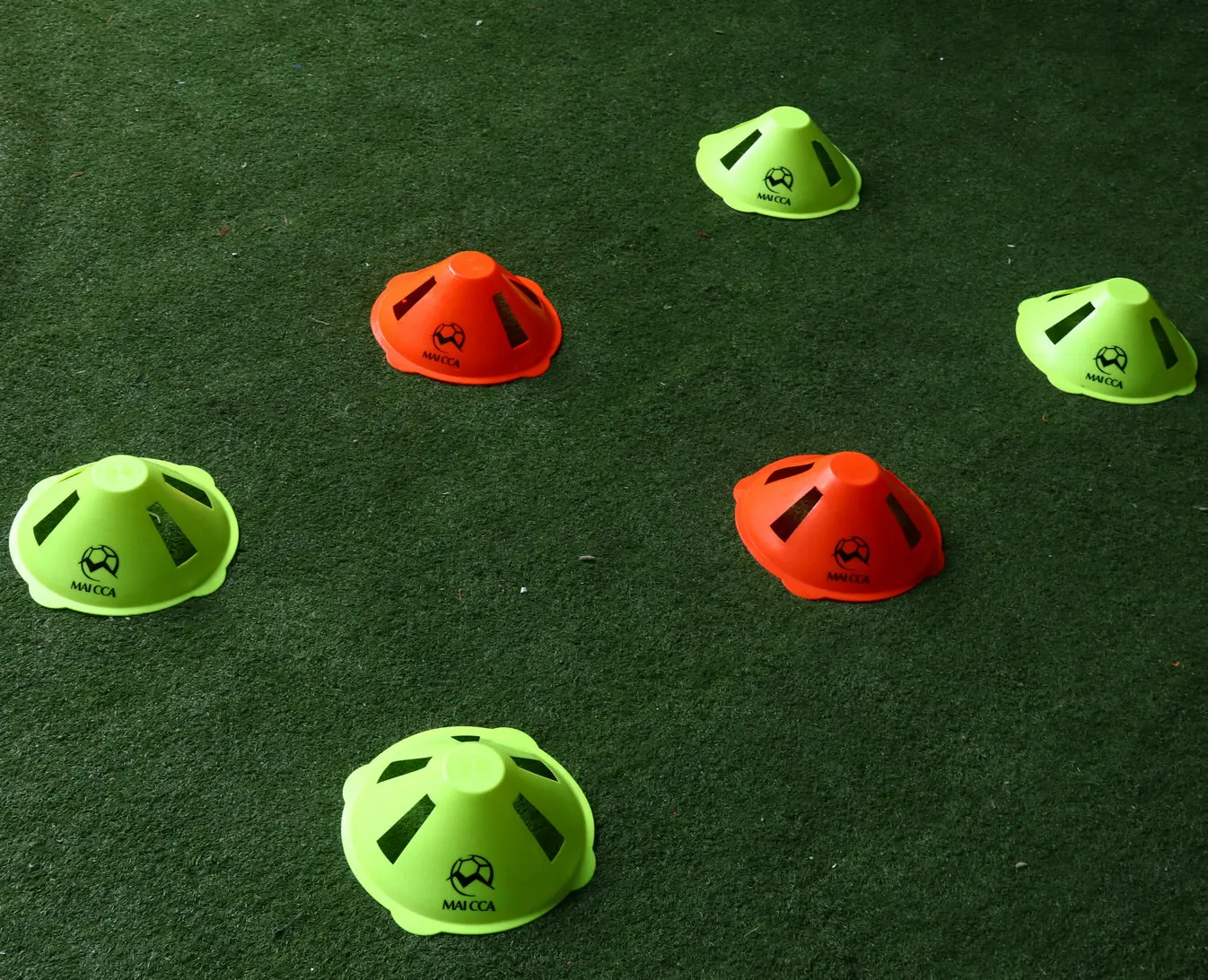 Customized Football Training Obstacle Logo Plate Obstacle Marking Discs Marking Signpost Roadblocks Soccer Training Cones