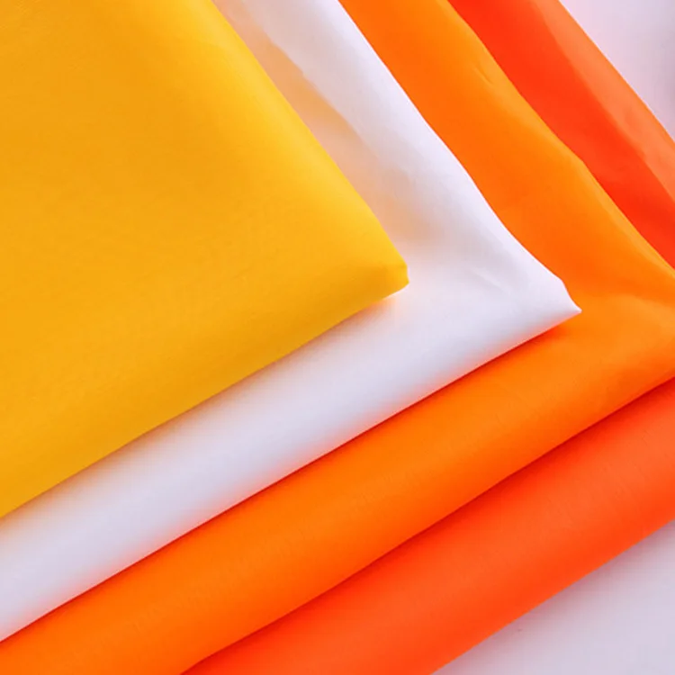 Оптовая продажа 100% полиэстер мягкий текстиль 170t 190t 210t водонепроницаемый шелк цена Обычная подкладка тафта для