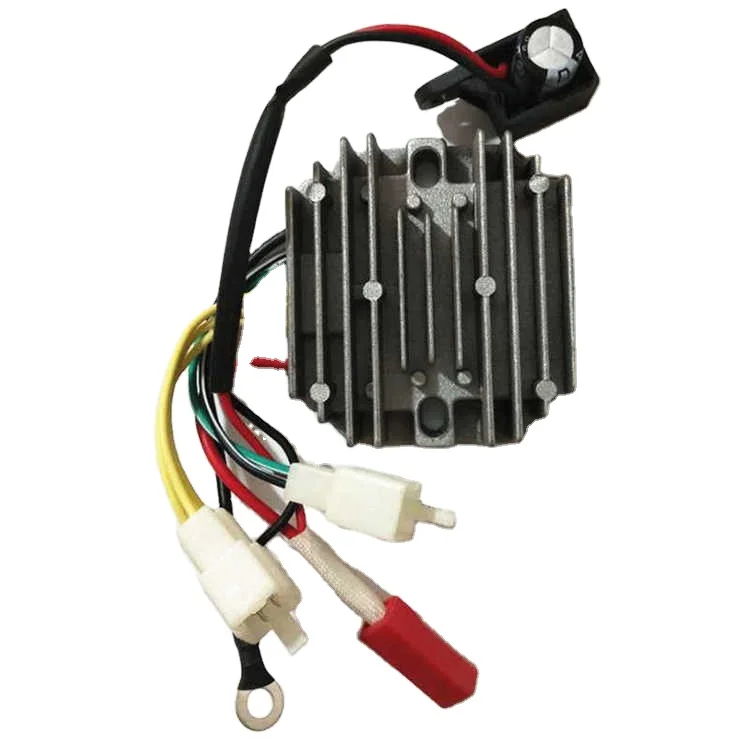 Электрический мотоцикл запасных частей 12V Напряжение Стабилизатор Регулятор Заводская распродажа б/у для BAJAJ 3 wheeler