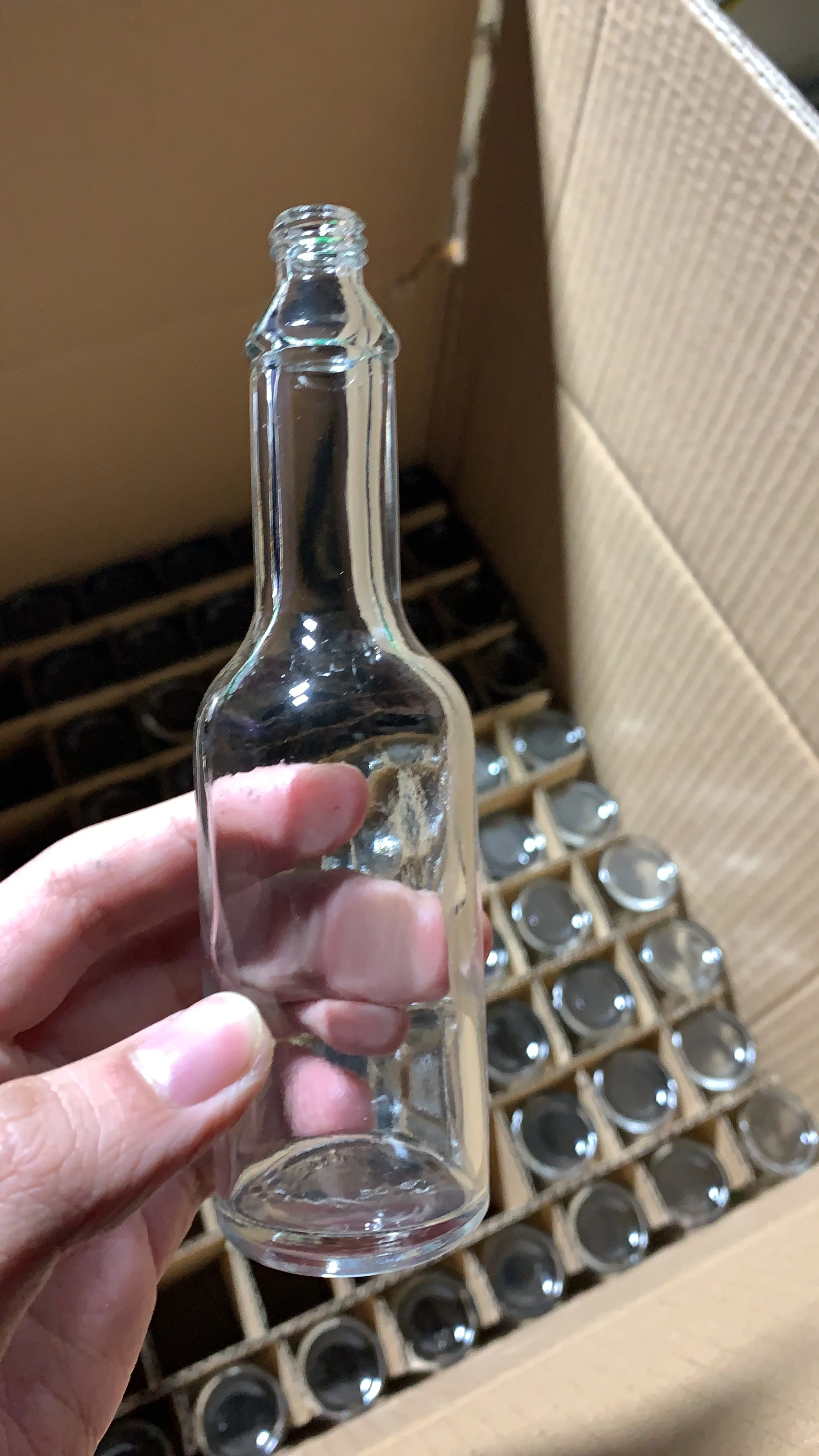 60ml 2oz chilli pepper hot sauce clear glass bottle with plastic lid red cap for tabasco
