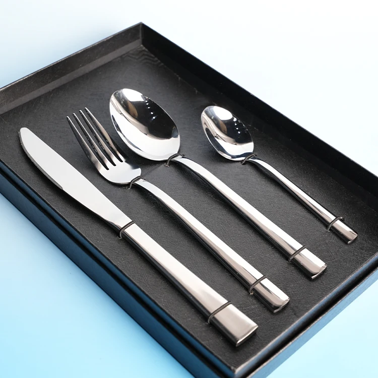 Set of Spoon and Fork Silverware 4 Pieces Stainless Steel Cutlery For Restaurant Flatware Set Service For 100