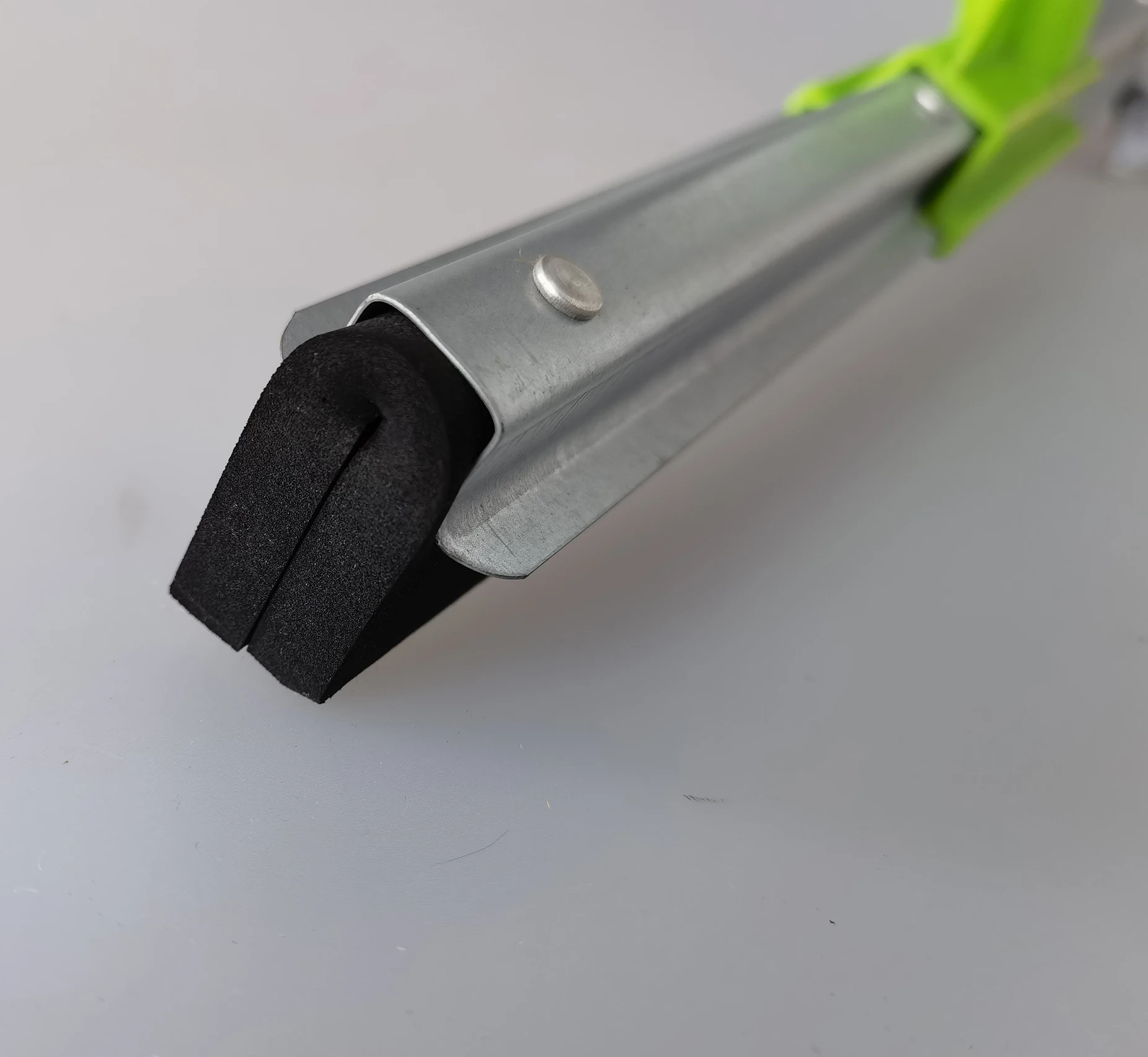 45cm metal&plastic floor squeegee, steel material floor wiper with long metal pole