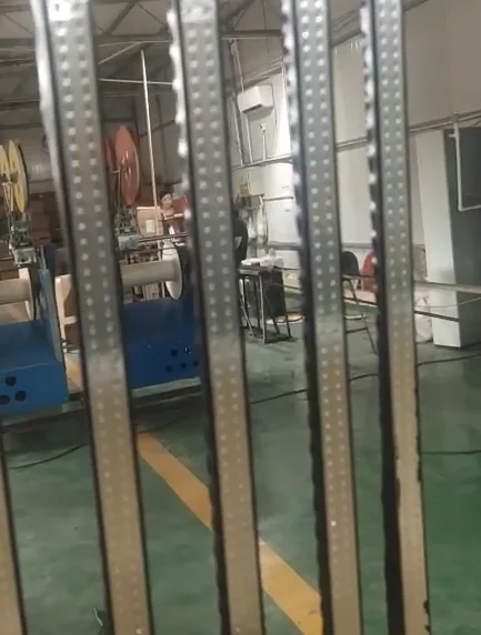 Butyl aluminum spacer with molecular sieve