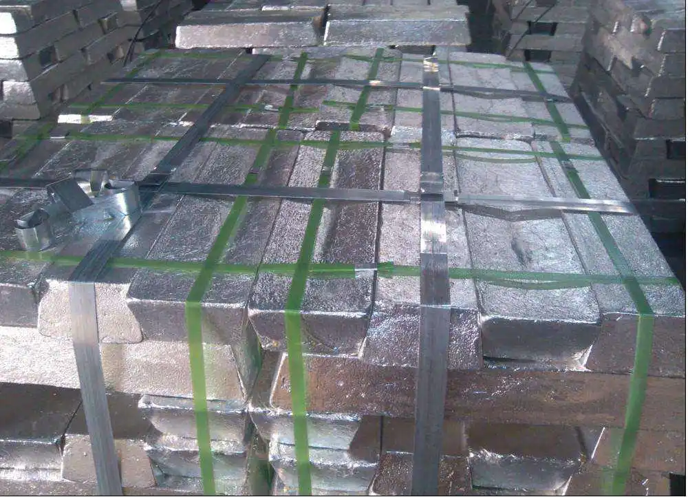 In March, large quantities of magnesium ingot were exported from the warehouse