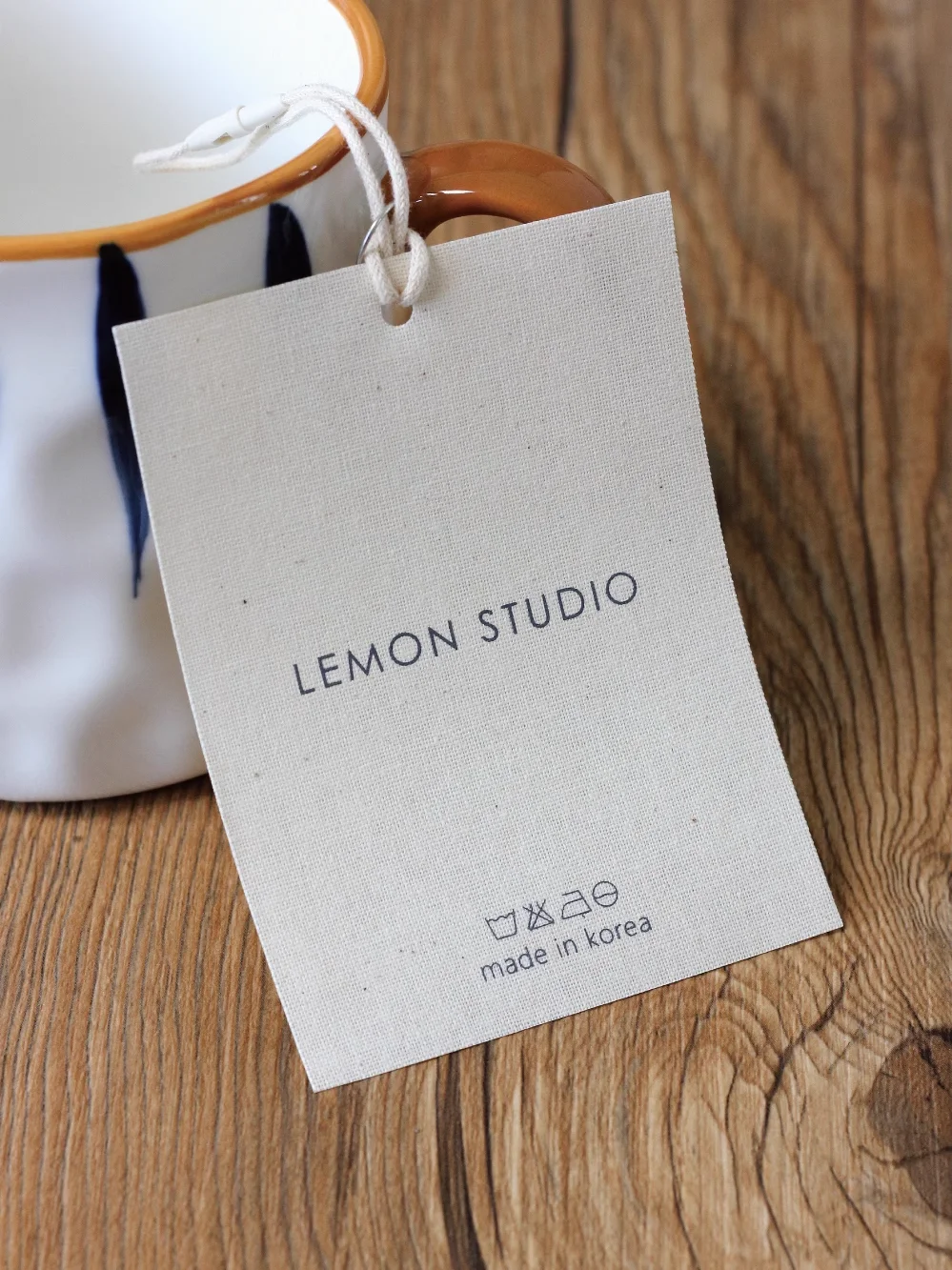 2023 Best Sale Tag Luxury Recycled Garment Labels Printing Own logo Pure Cotton Labels Dress Luxury Card for Clothing