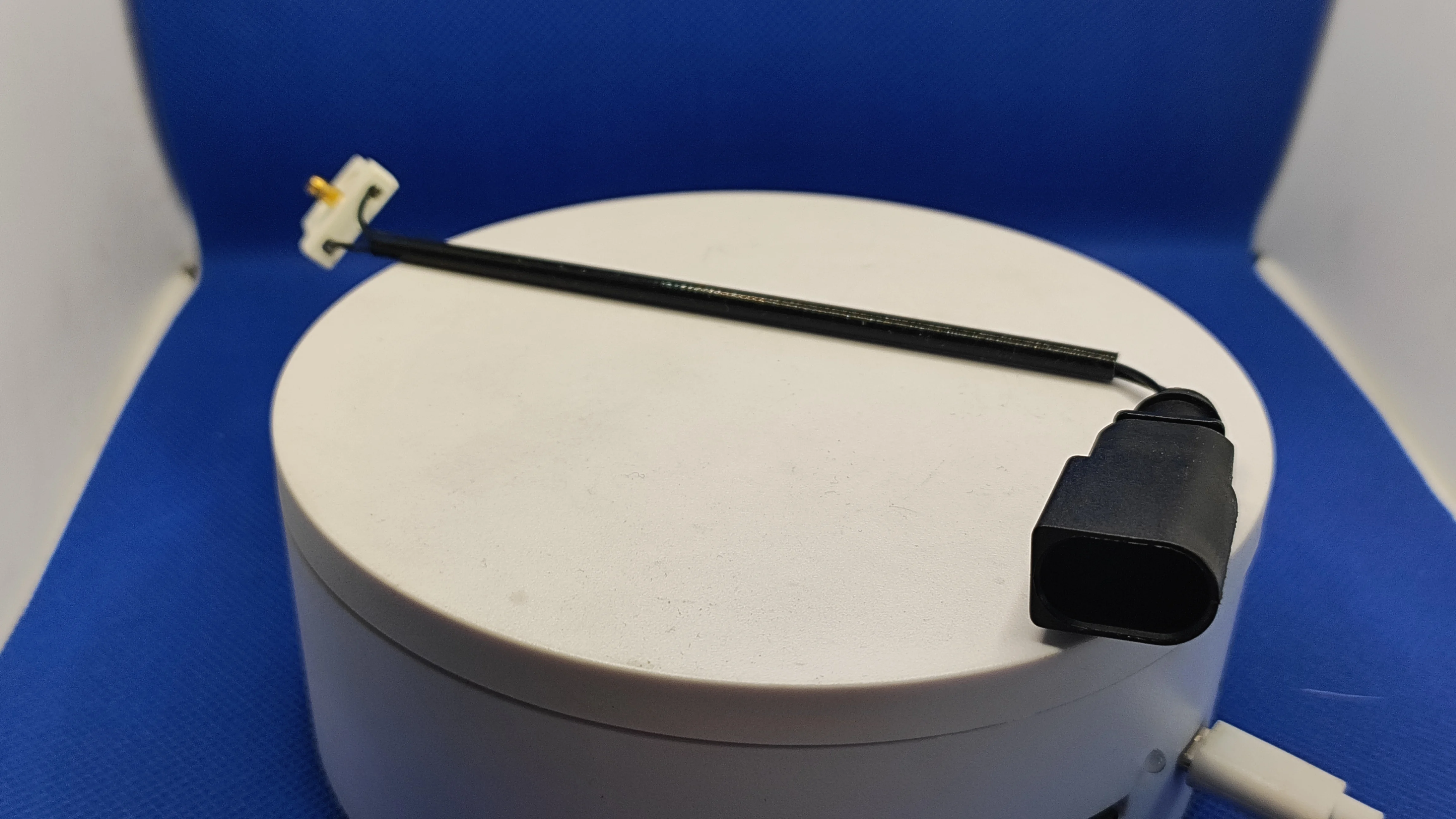 New Design Wholesale Supply Multi Function no button car alarm system GDB1369 car alarm cable