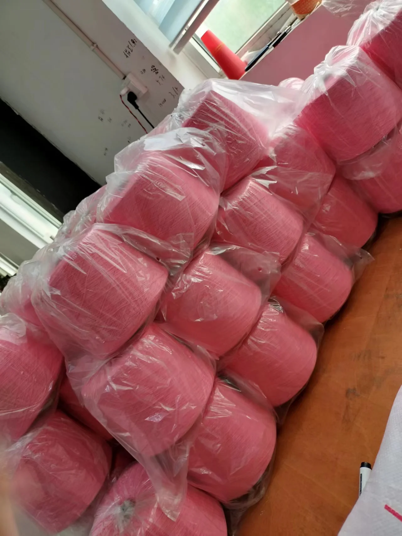 Sweater Worsted Yarn Knitting 26nm/2 100% Wool Custom Twist Woolen Spinning Machine Core Spun Yarn Strong Dyed