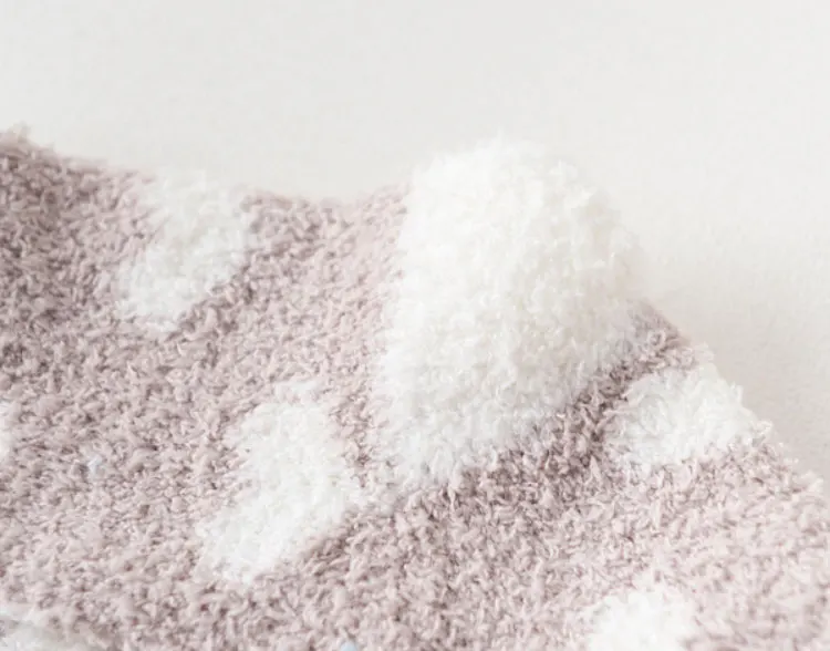 Custom Warm Fluffy Fuzzy Socks Dots Fuzzy Microfiber Socks For Woman Wholesale