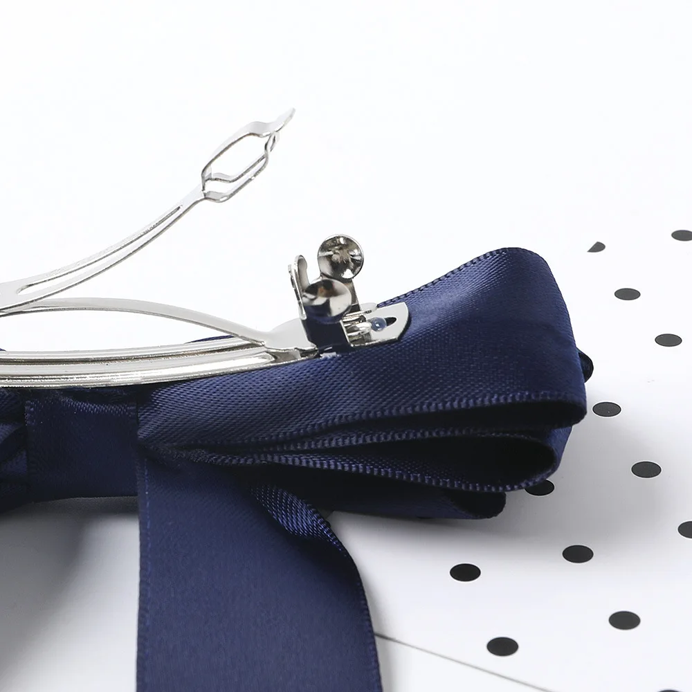 Заколка для волос из однотонной ткани