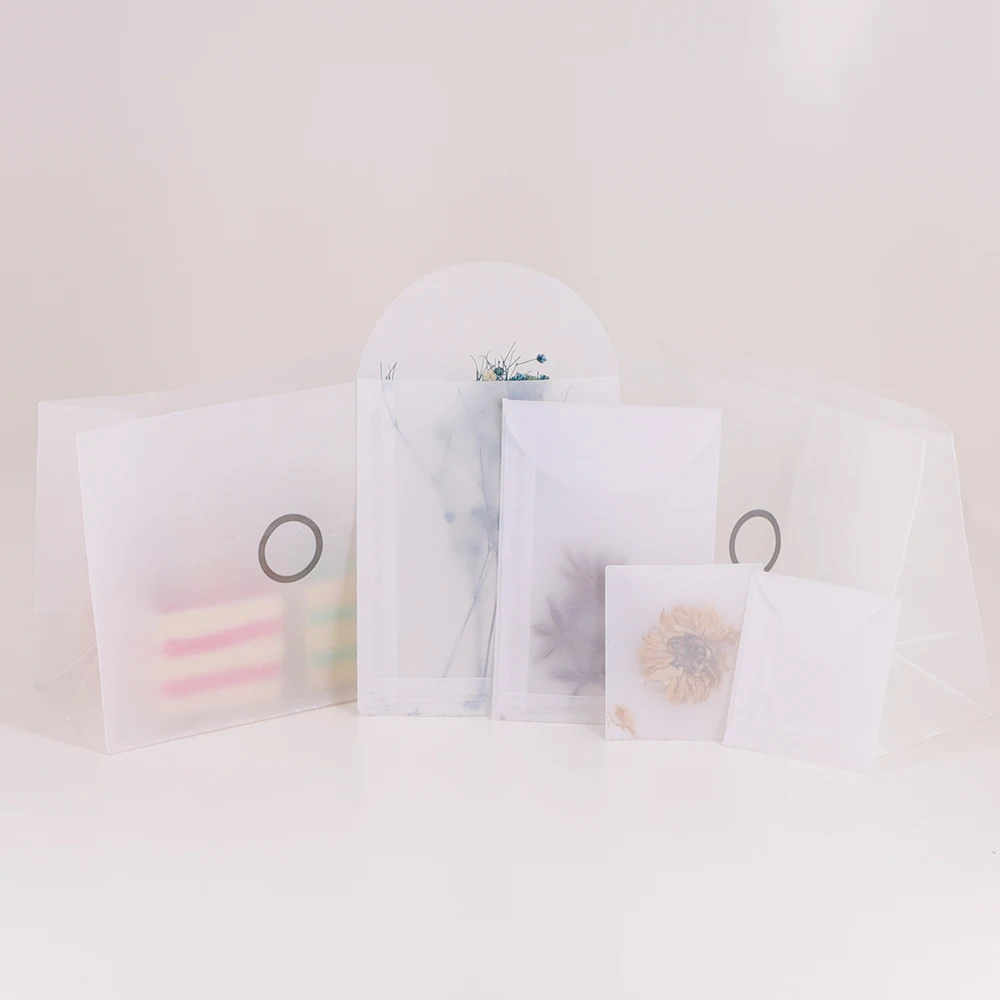 Factory sale custom small translucent paper envelope 110gsm square flat jewelry packaging paper bag