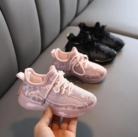 
2020 Baby Kid Shoes Knit for Spring Autumn Season Casual Sports Shoes Soft Sole Yeezy Shoes 