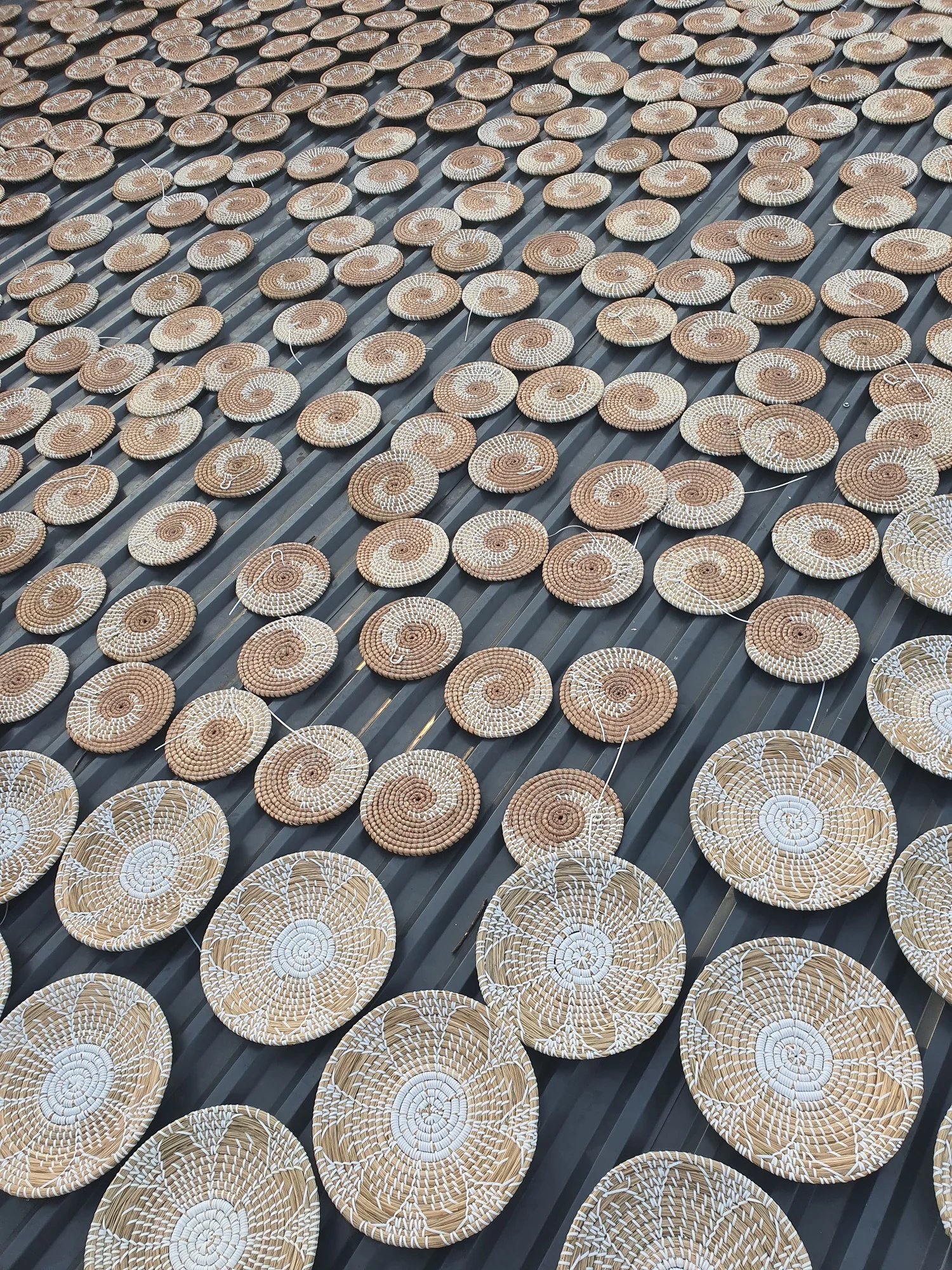 Natural Handwoven Rattan Seaweed Boho Hanging Baskets Decorative Tray Decor Seagrass Fruit Basket Christmas In Stock