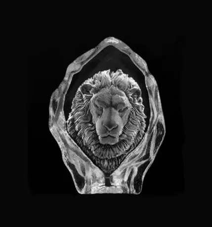 Заводская оптовая продажа большая награда роскошный дизайн прозрачный хрустальный Лев трофей травленый айсберг Хрустальная доска