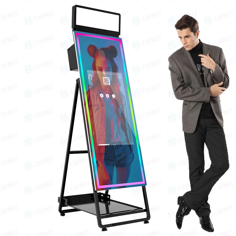Fold mirror photo booth selfie machine  mirror 32 inch LCD touch screen built in mini pc photo booth shell with flight case