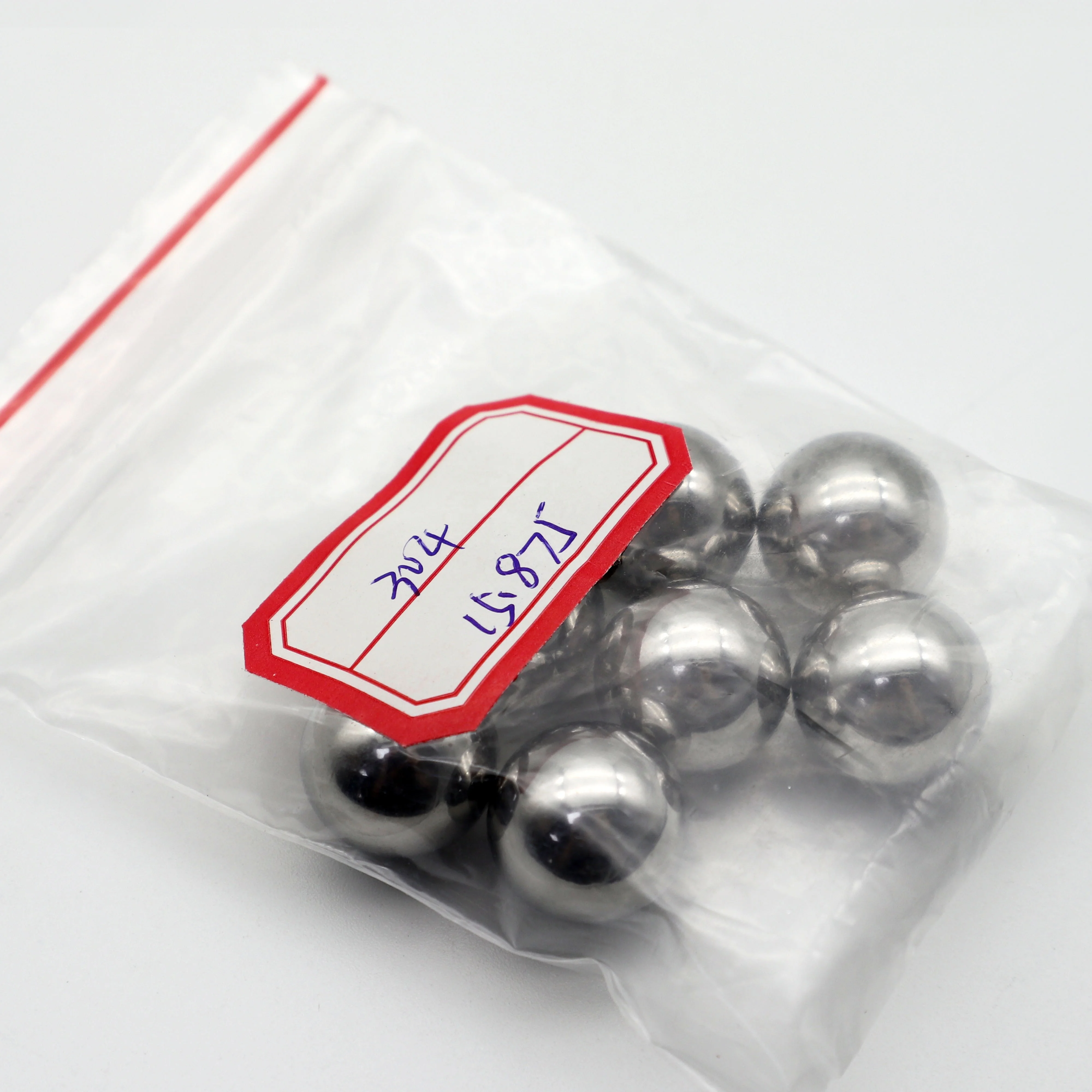 
High Precision Stainless Steel 304 Bearing Balls SS304 Small Balls 15mm Diameter 
