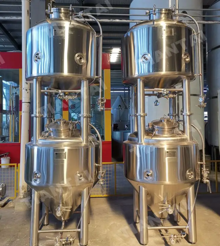 15 bbl 1800L 18HL Stainless Steel Glycol Jacketed Conical Fermenter with Top Manway