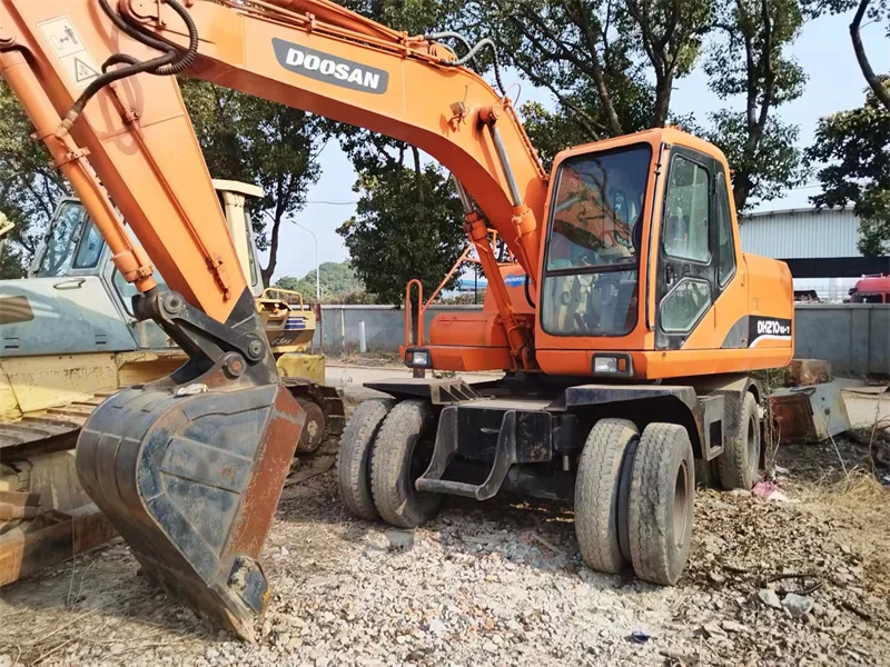 Used Doosan 210 wheel excavator,doosan dh210w-7 earth moving excavator doosan machinery 210