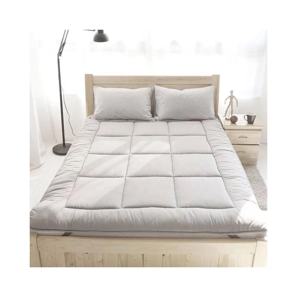 Custom King/Queen/Full Size Thick Mattress Pad Microfiber Polyester Fill Pillow Top Bed Mattress Topper for hotel