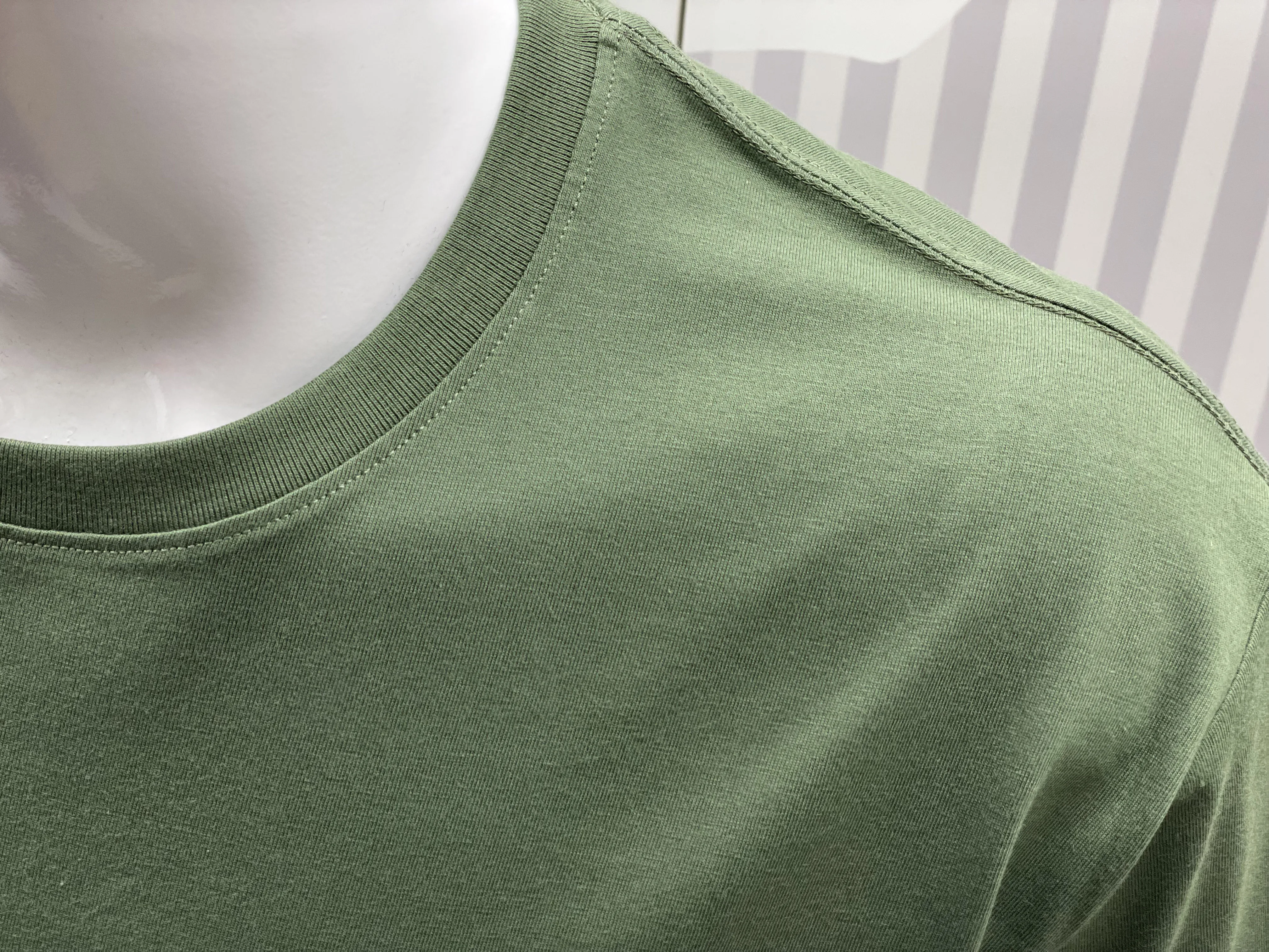 Custom logo Hot High Quality Custom 100 Cotton Men Blank T Shirt Sale 200 Gsm TShirt