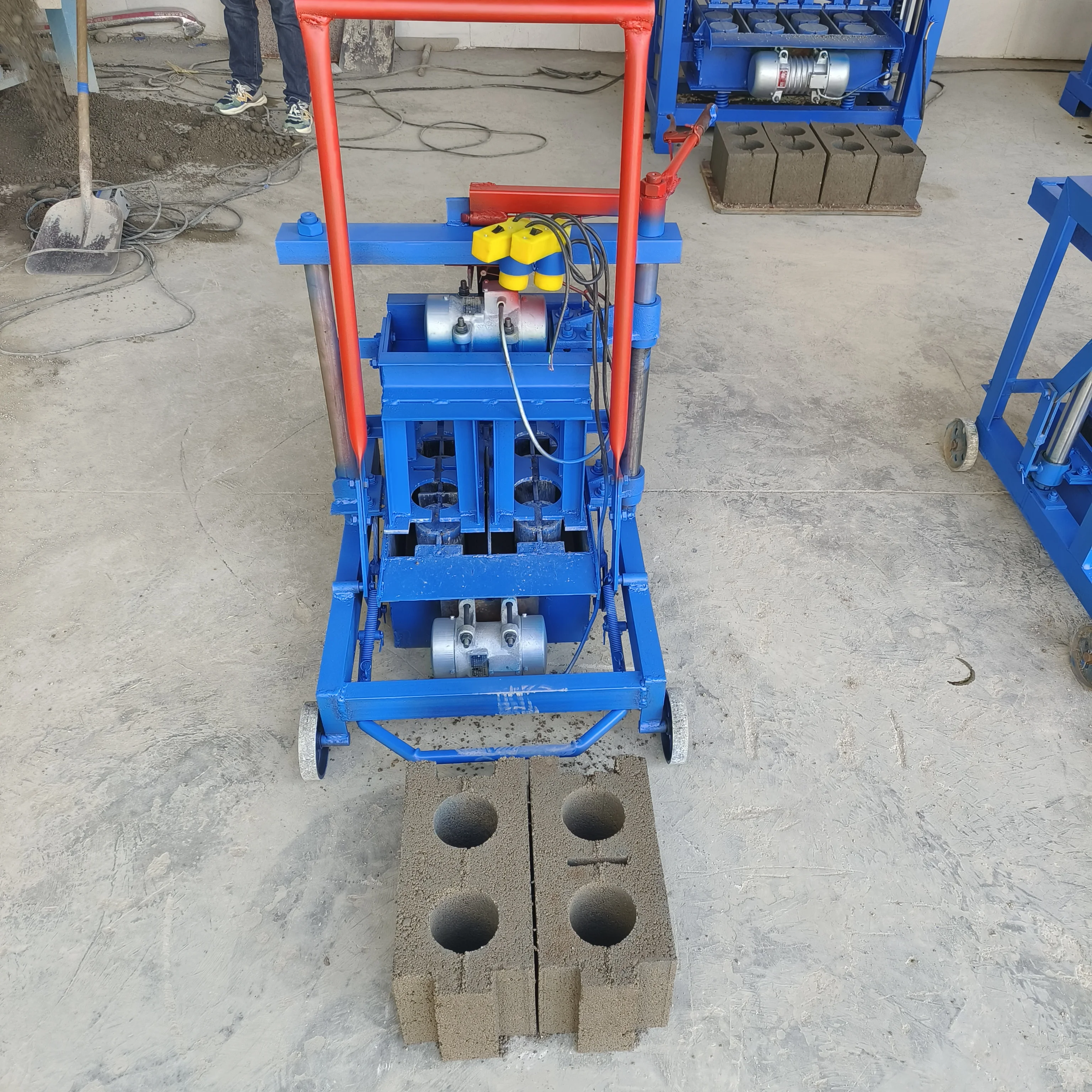 Compressed Concrete Hollow Solid Cement Block Brick Making Machine Automatic Brick Making Machine