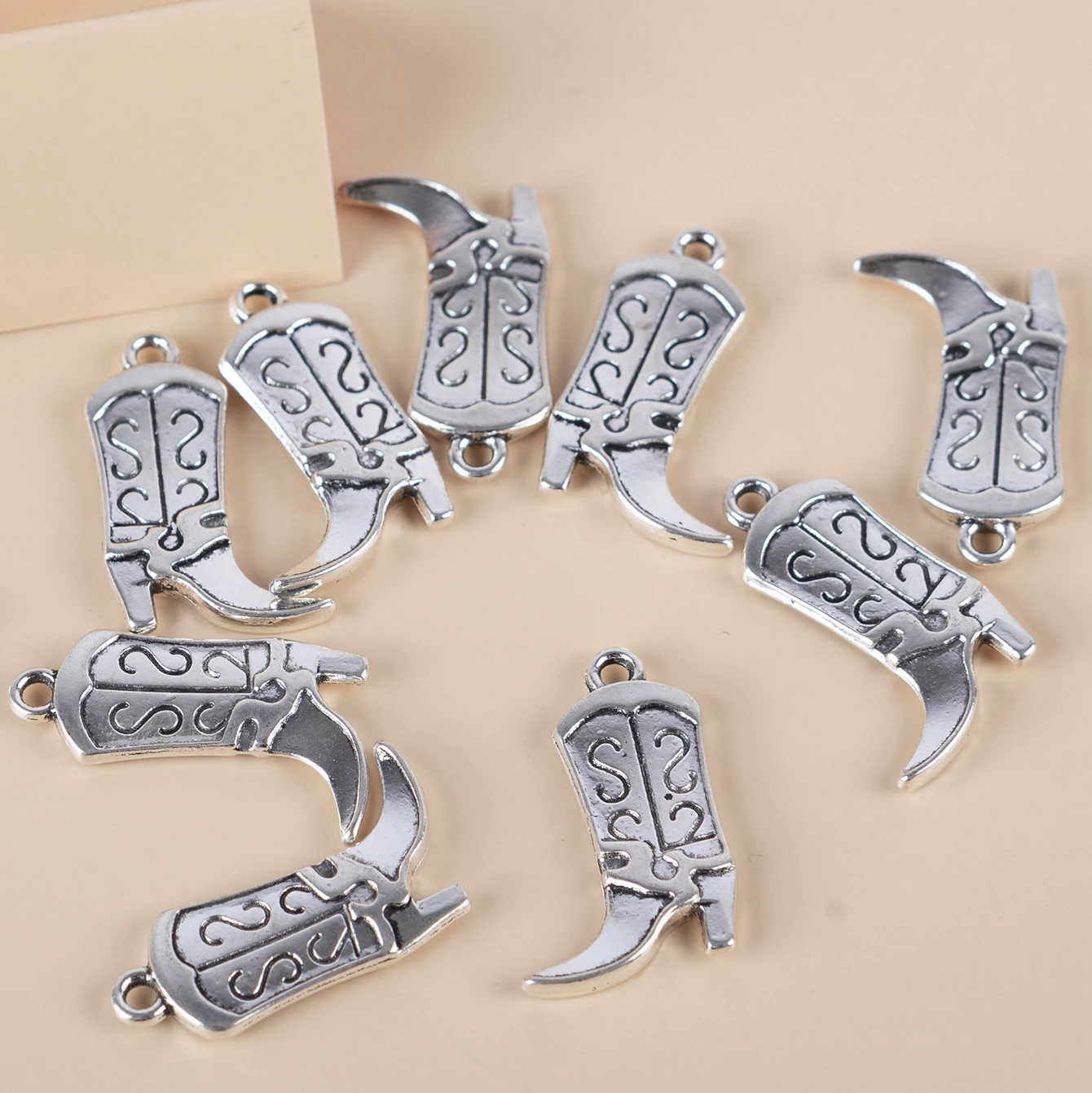 Fashion Cowboy Boots Shoes Antique Silver Charms Pendants For Jewelry Making DIY Handmade Accessories