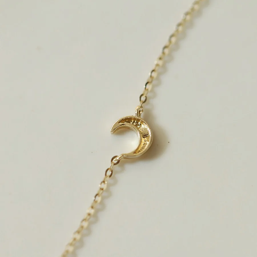 925 Sterling Silver Fashion New Smooth Moon Bracelet Simple Shining Crescent Bracelet for Women Hainon 1095